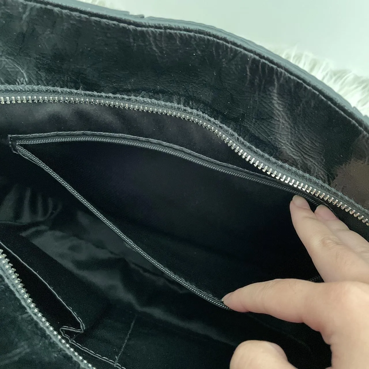 Coach Frosted Black Patent Leather Suede Zip Tote Bag - Image 6