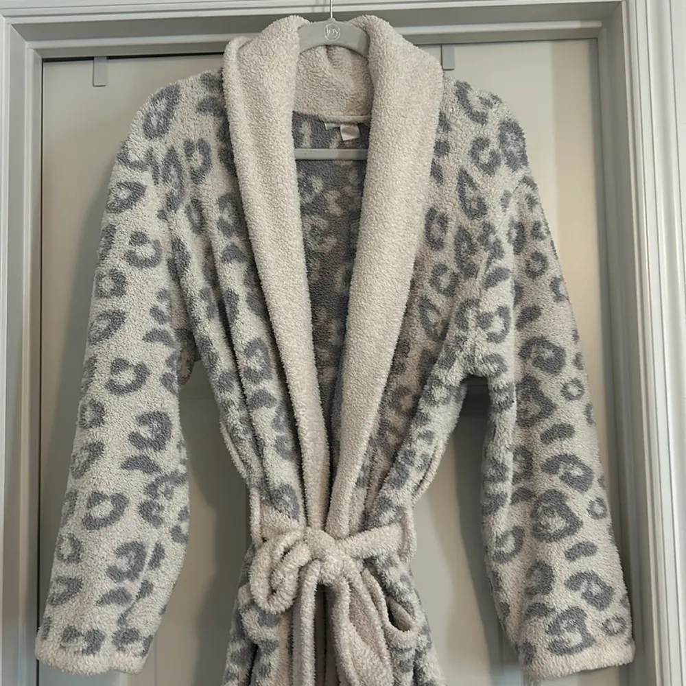 Barefoot Dreams Cozychic Into the Wild Robe - Image 3