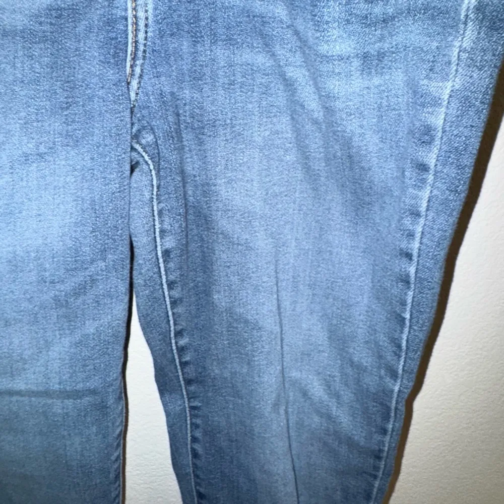 Levi’s 721 high rise skinny jeans - Image 4