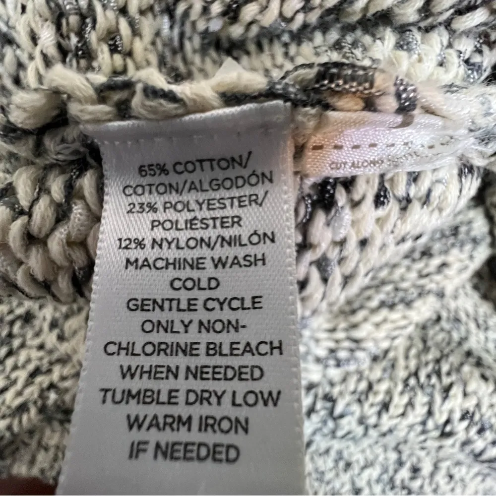 Loft V-Neck Small Oversized Long Sleeve Variegated Black/Gray/Off white … - Image 6