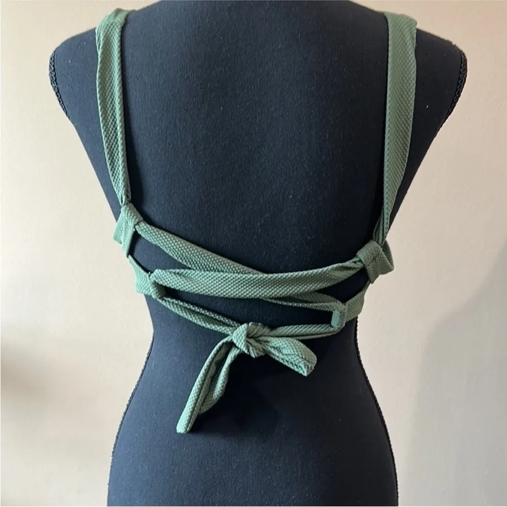 Shade & Shore Green Keyhole Knot Tie Bikini Top - 34C - Image 2