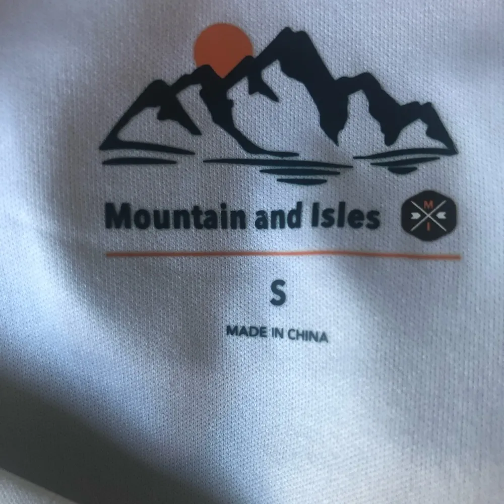 Mountains & Isle Wayfinder Sun Protection Shirt S Blue Ombre Paddle Board Surf - Image 5