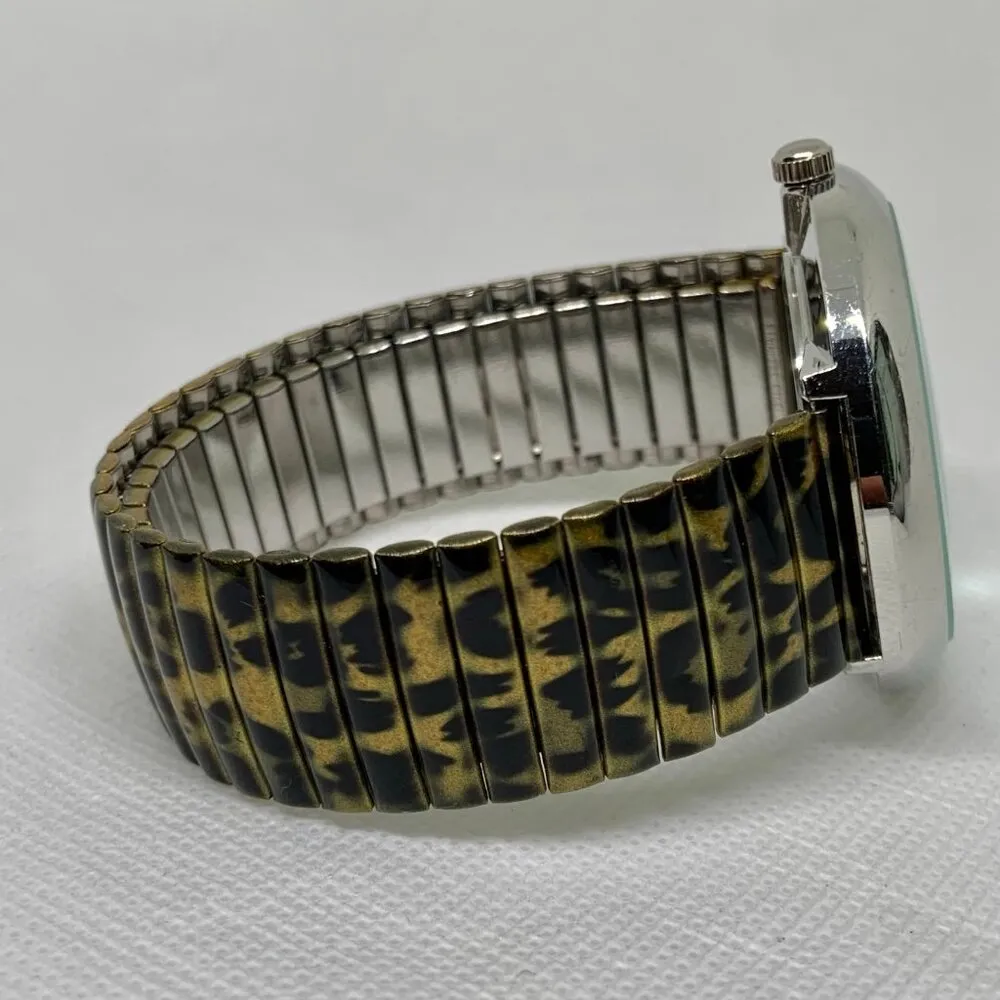 Ashley leopard print dial band women watch silver tone 41mm size 6.5” running - Image 6