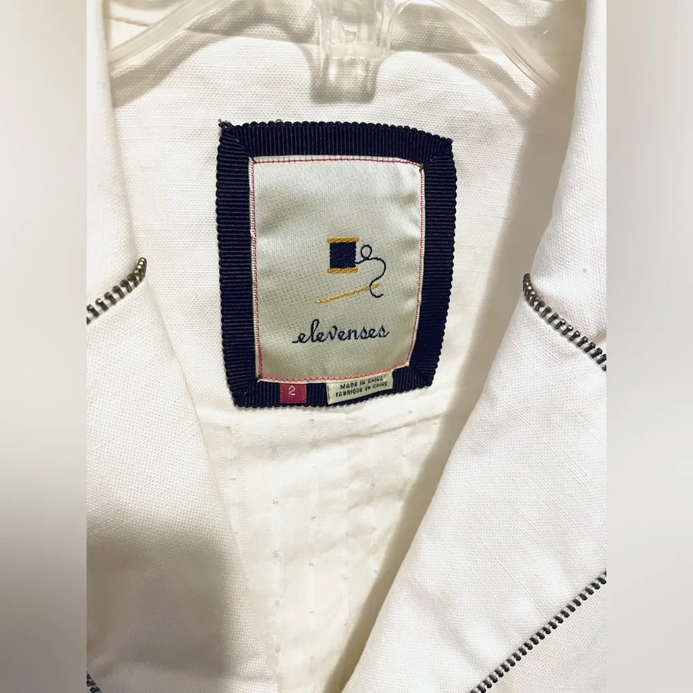 Anthropologie Elevenses white cropped cap sleeve blazer jacket w zipper flower - Image 2