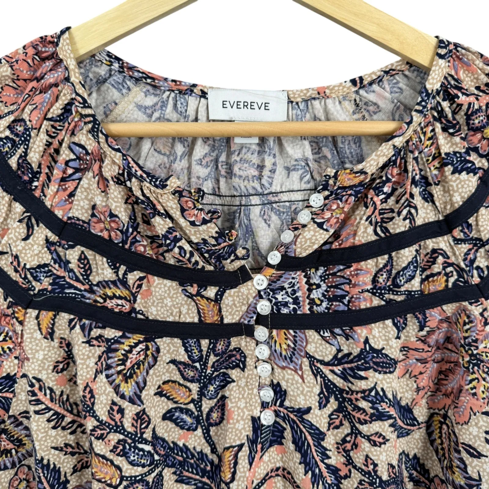 Evereve Floral Peasant Blouse XS Rayon Boho Top Henley Long Sleeve - Image 2