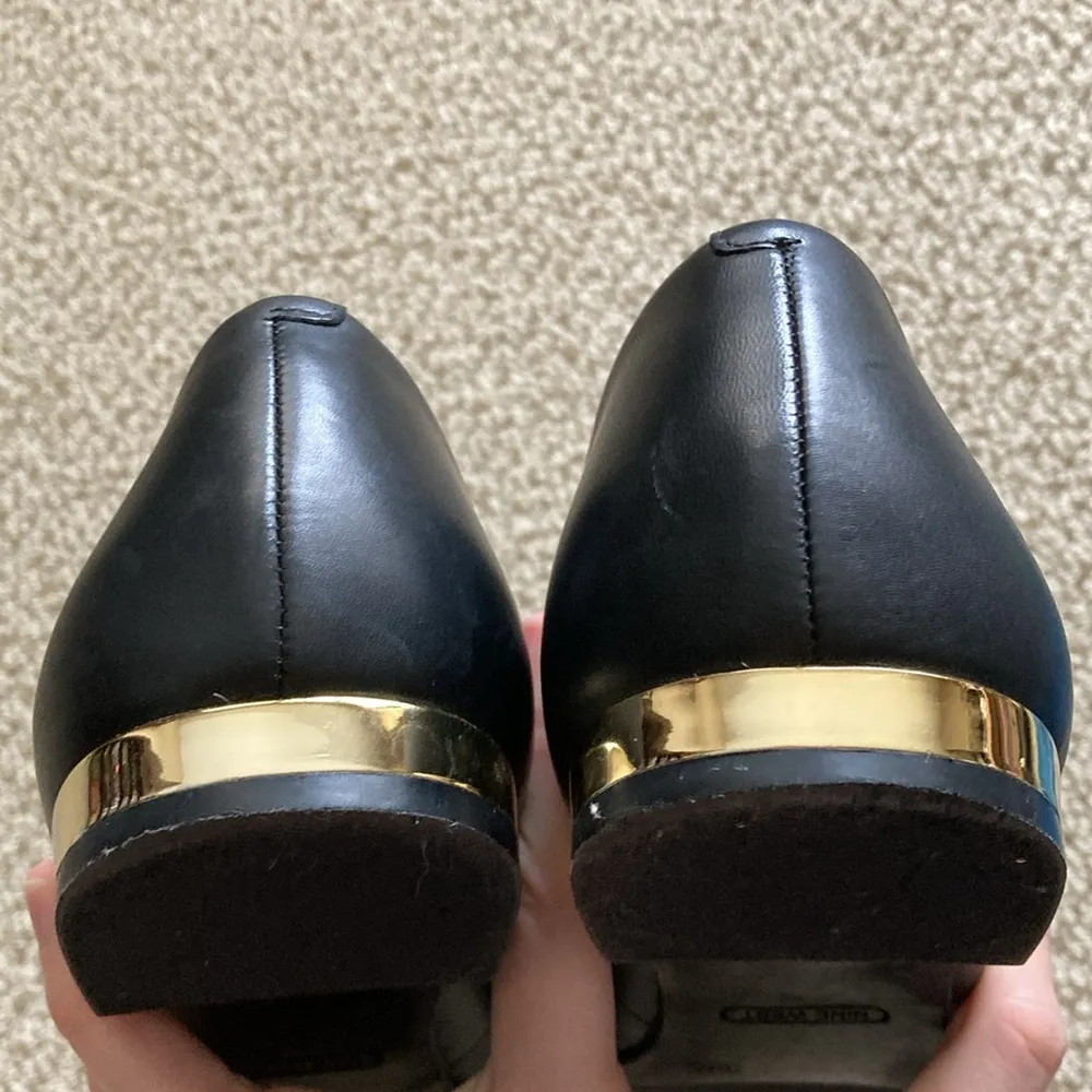 Nine West Lallin Black Point Toe Flats Gold Trim Size 8 Women’s Leather Like New - Image 8