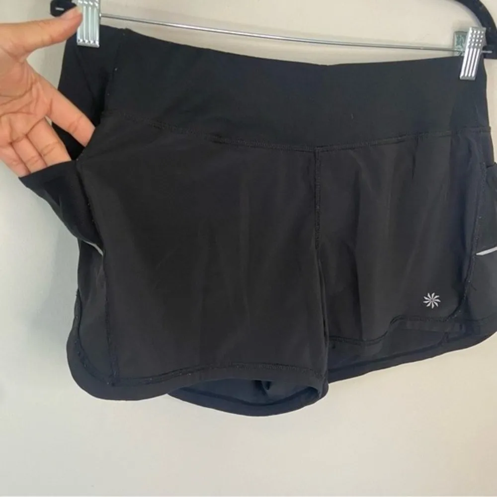 Athleta Ready Set Go Reflective Shorts Sz Medium - Image 2