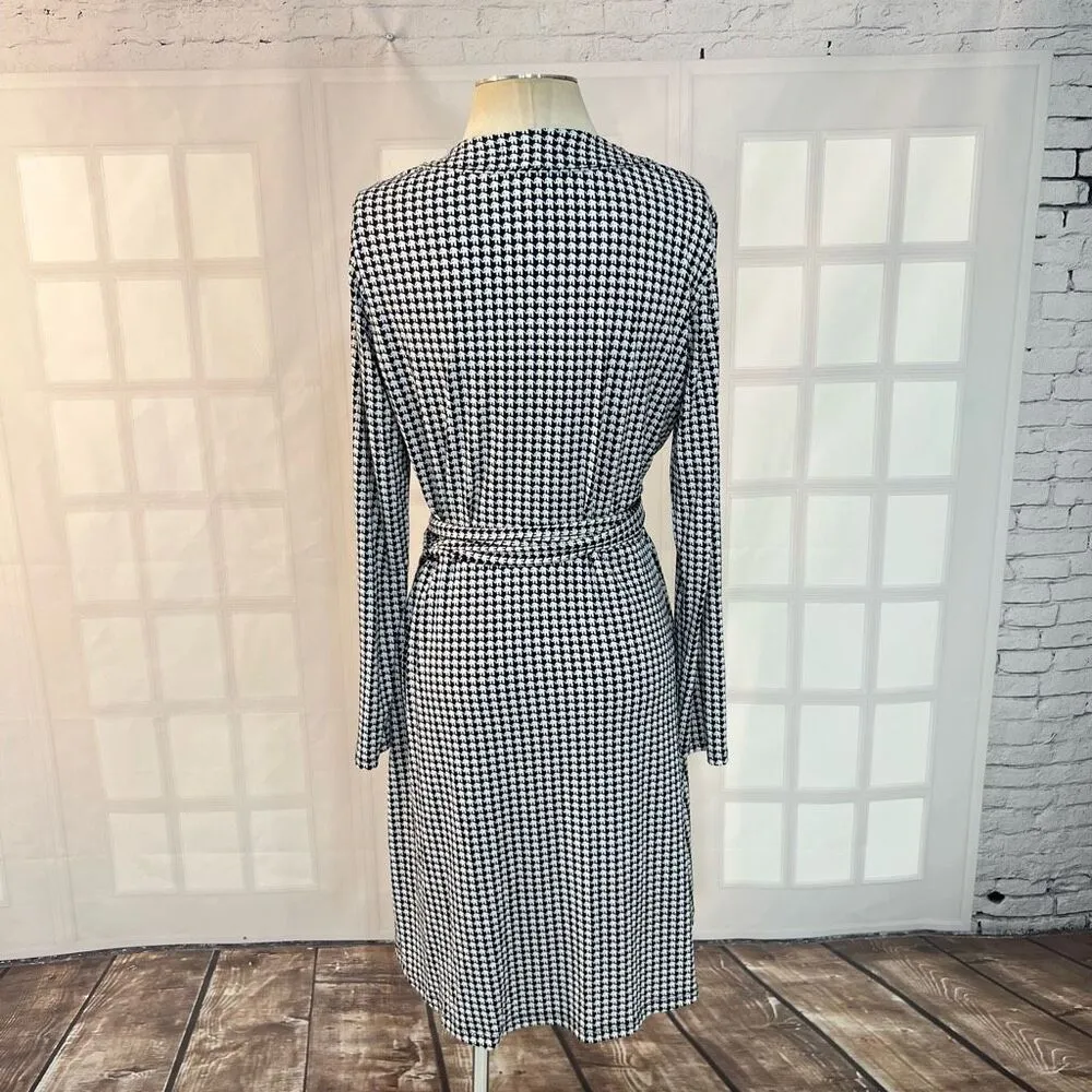 Banana republic navy white long sleeve true wrap elephant print dress - Image 5