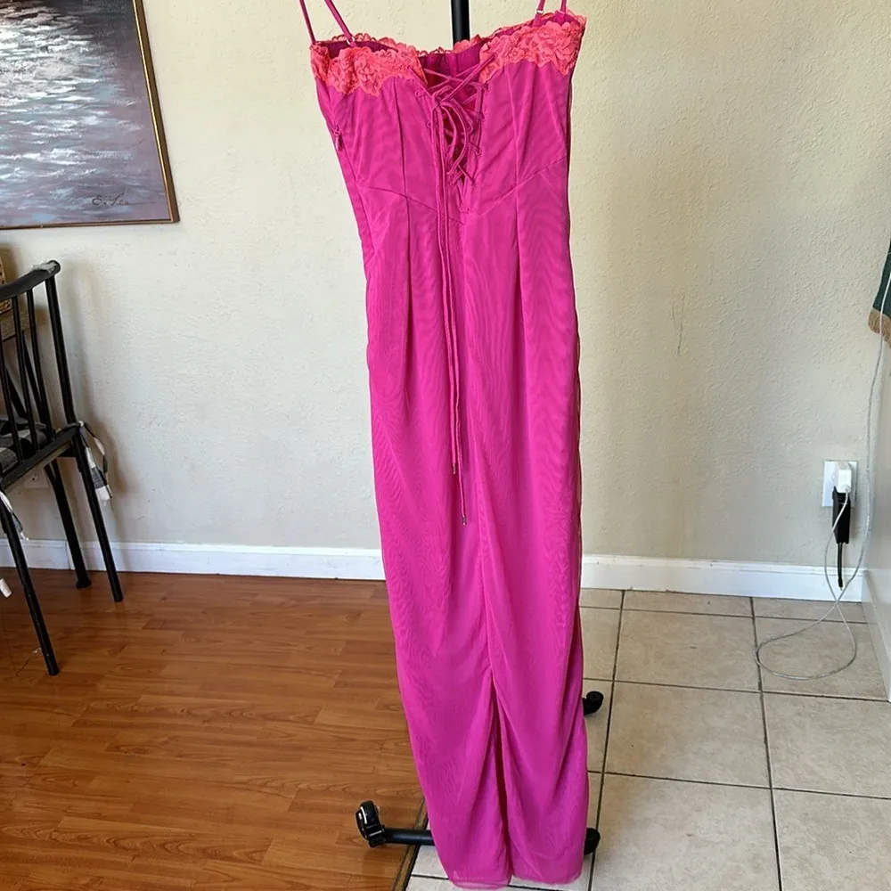 HOUSE OF CB 'Aiza' Raspberry Lace Trimmed Maxi Dress NWOT size‎ XS - Image 5
