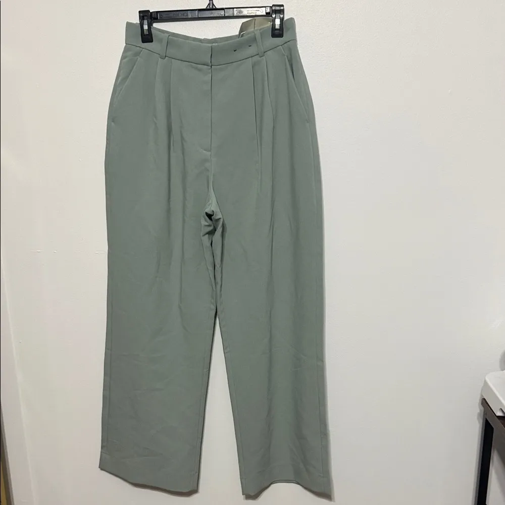 Abercrombie & Fitch Sloane Low Rise Tailored Wide Leg Pant - Image 2