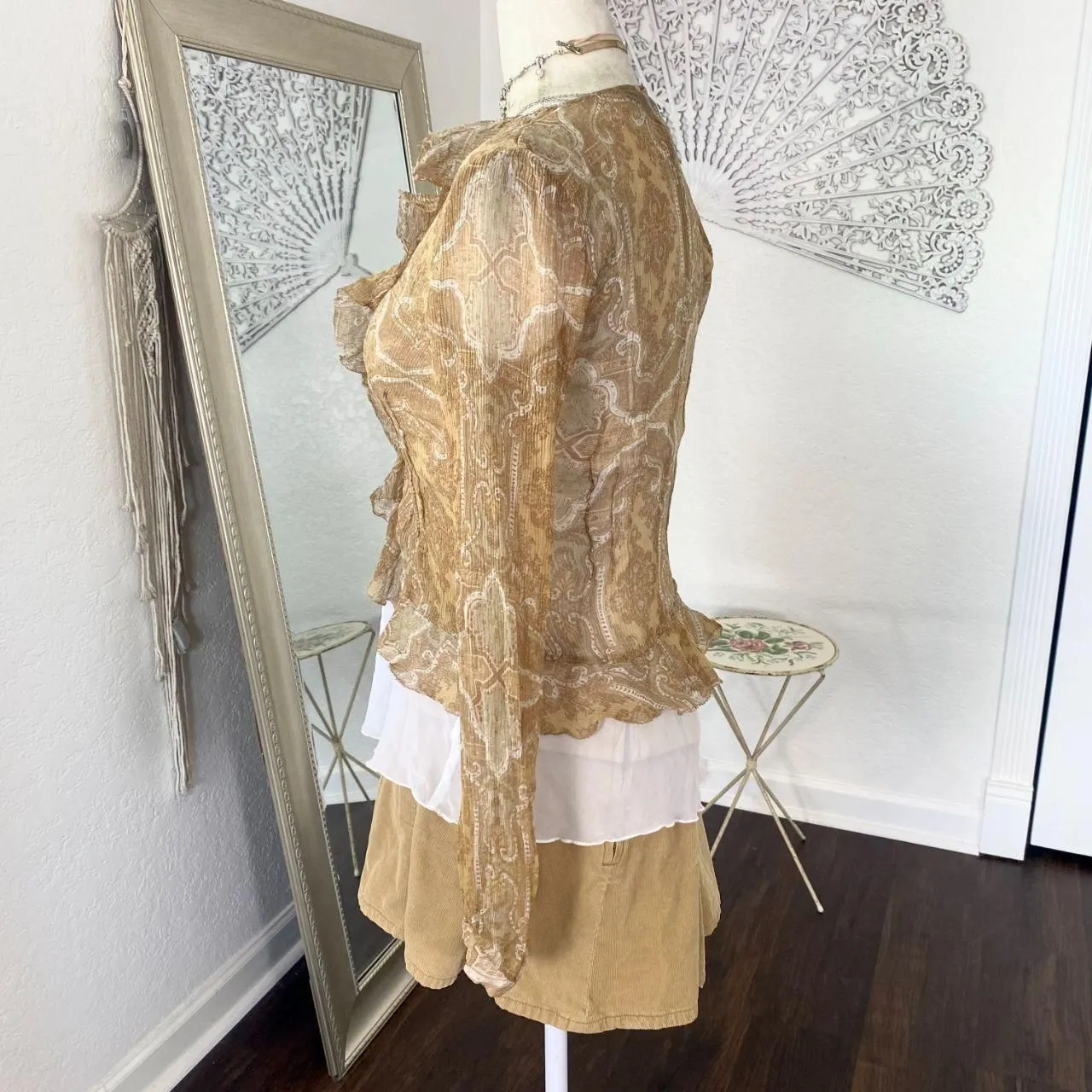 Express Design Studio Early 2000's Ruffle Frilly Tan Brown Silk Blouse Top XS - Image 4