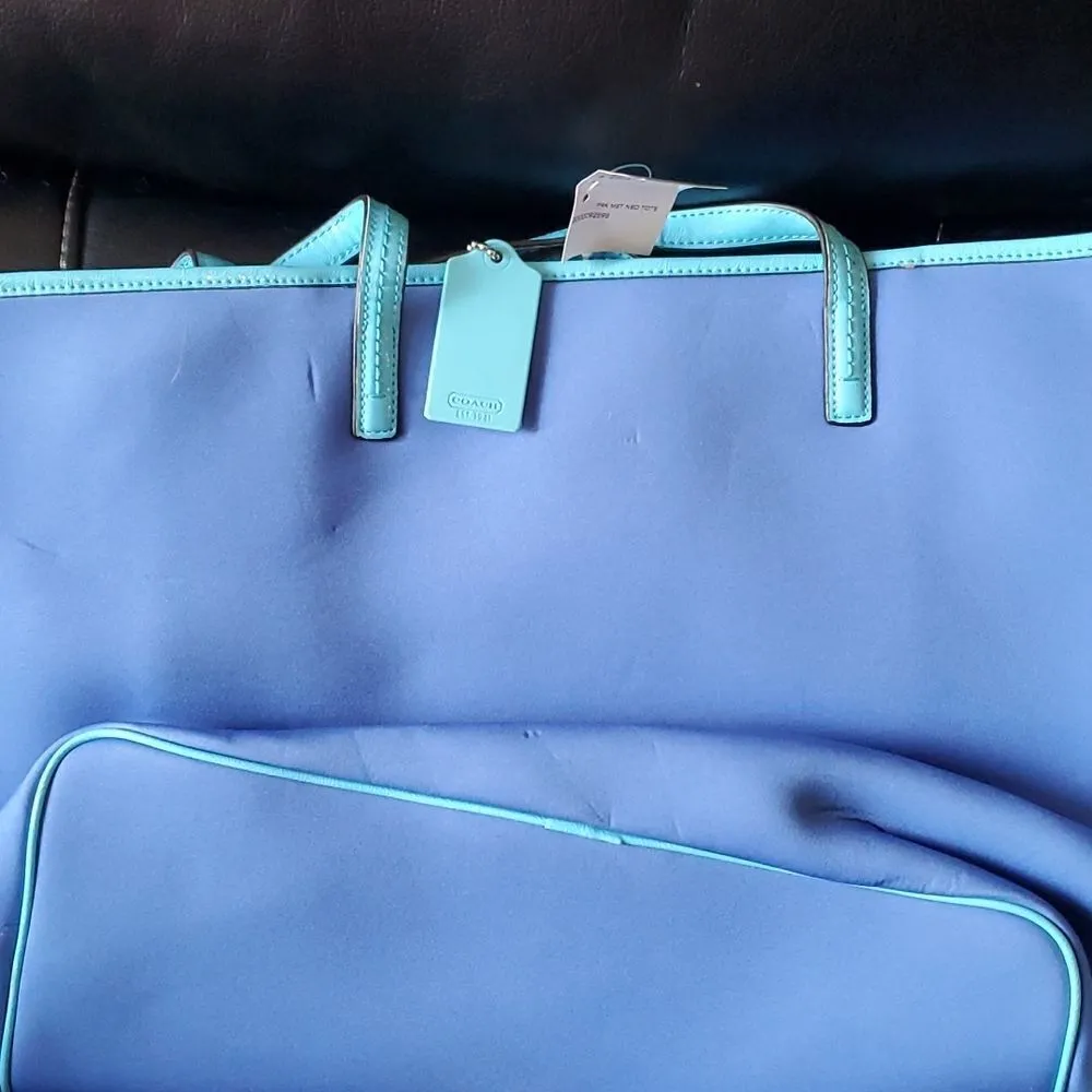 Coach NWT  Blue Neoprene Tote Bag - Image 8