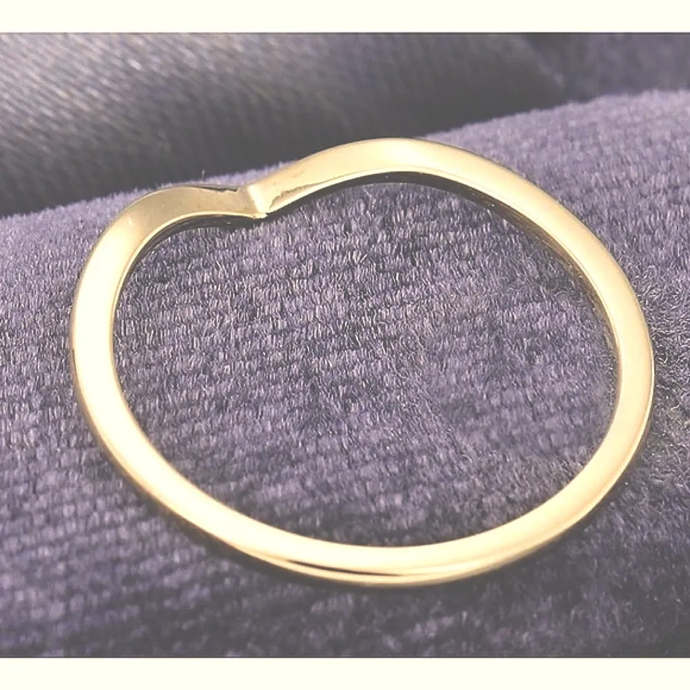 NEW 14k‎ Gold Plated Sterling Silver V Shape Chevron Band Ring, Size 7 - Image 5