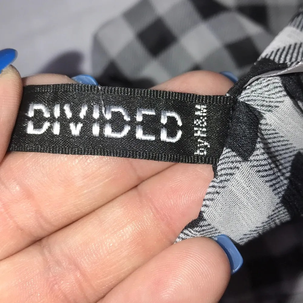 H&M Divided Checkered Top 1332 - Image 6