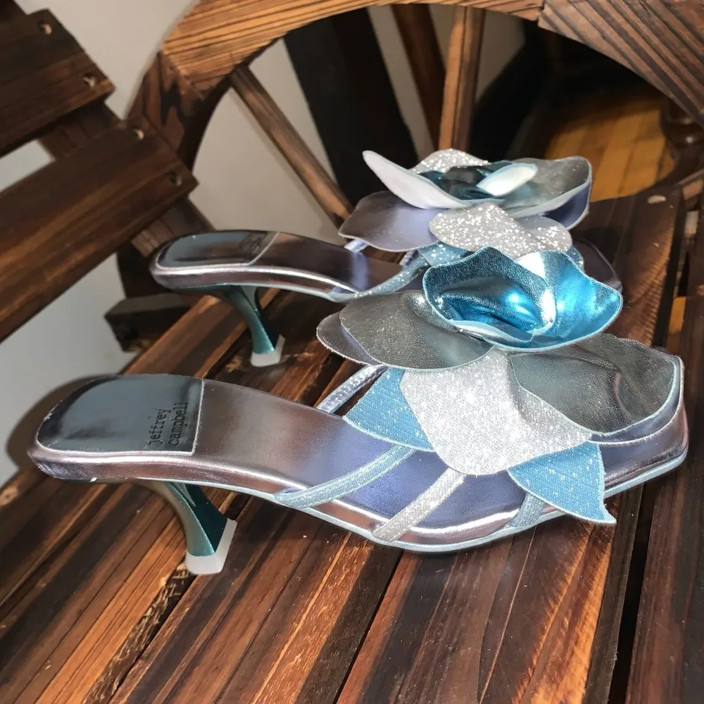 MRS BIG FLOWER SLIDE size 6 - Image 7