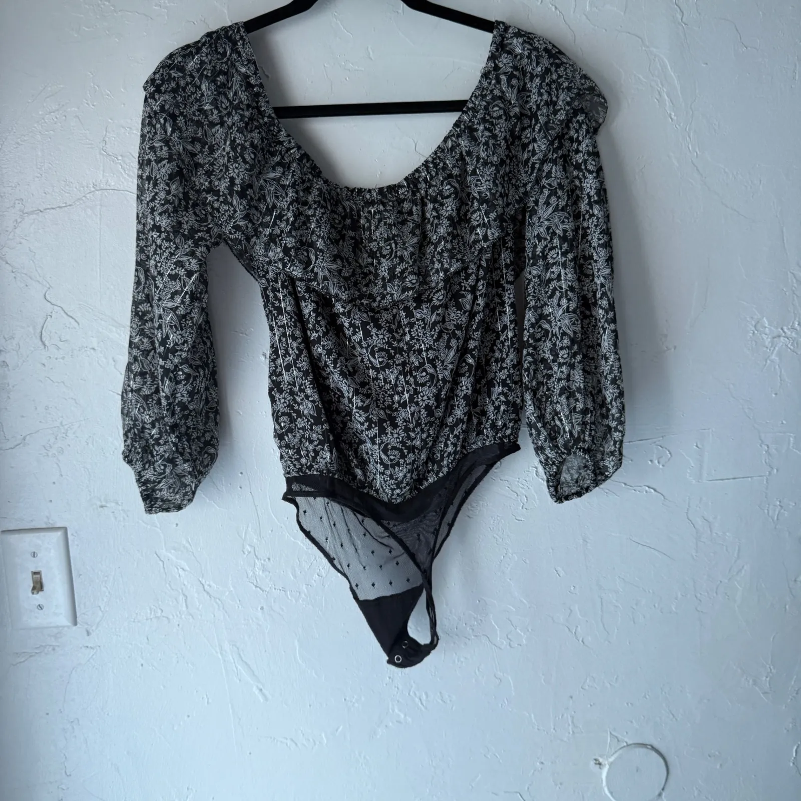 Abercrombie Fitch Black Floral Off Shoulder Long Sl Bodysuit S Feminine Coquette - Image 3