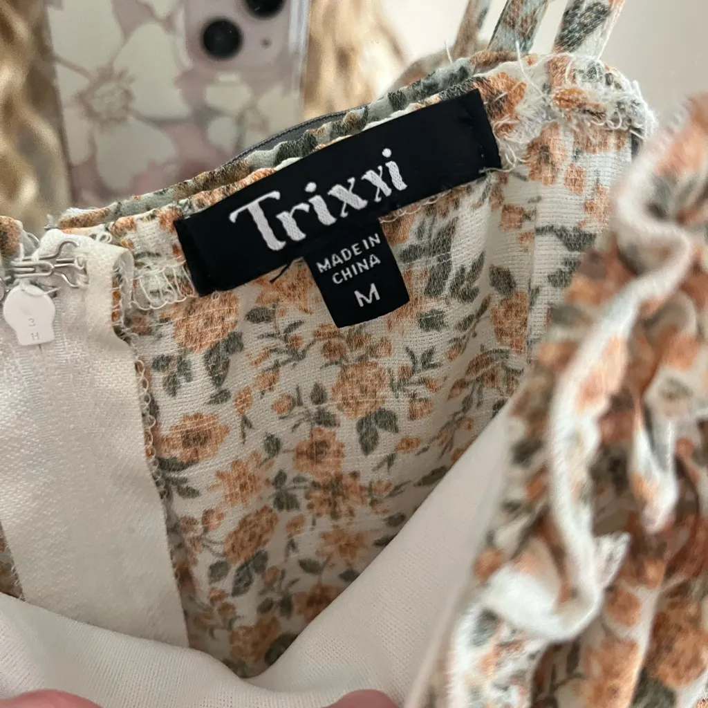 TRIXXI Floral Print Romper with Spaghetti Straps - Image 3