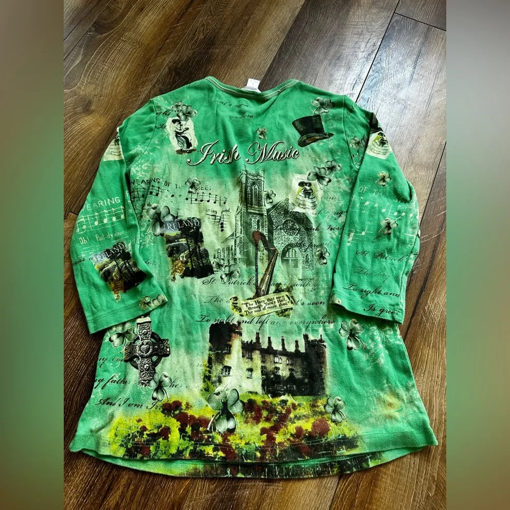 Christopher and banks Irish top size small - Image 4