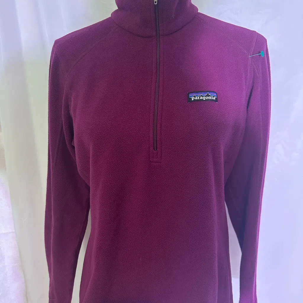 Patagonia Women's Burgundy Half-Zip Sweatshirt - Image 9
