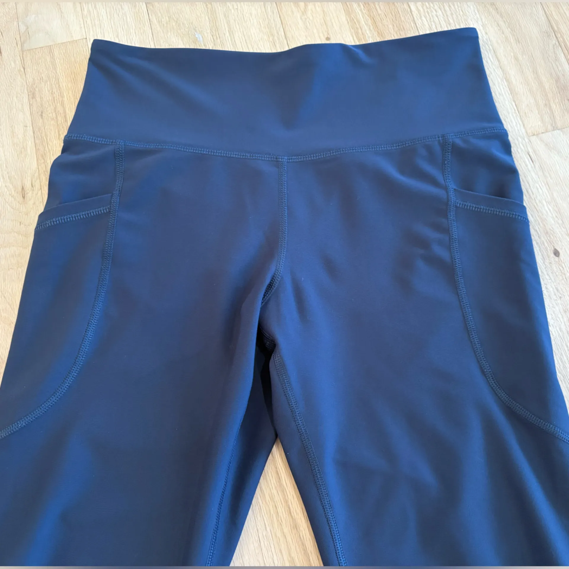 Old Navy  Activewear Set - Image 11