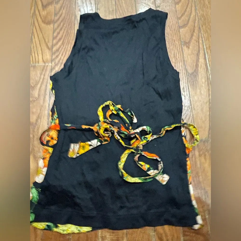 Dolce & Gabbana Classic Black Tee - Image 14