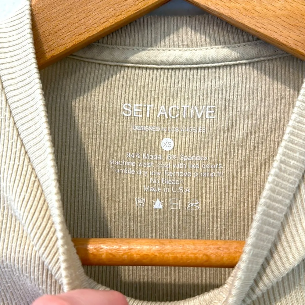 Set Active  Beige Ribbed Crop Top Size Extra Small XS - Image 3