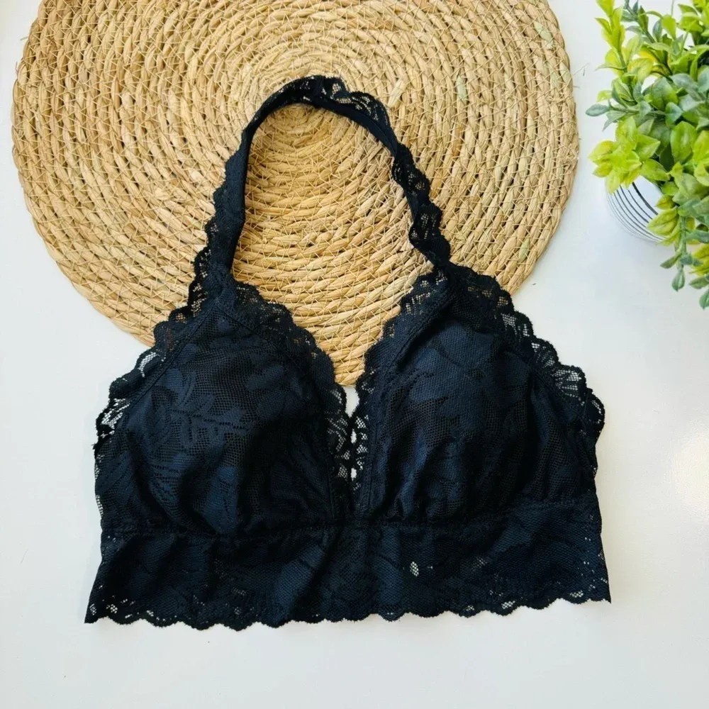 AERIE Black Halterneck Lace Bralette Size‎ Medium - Image 3