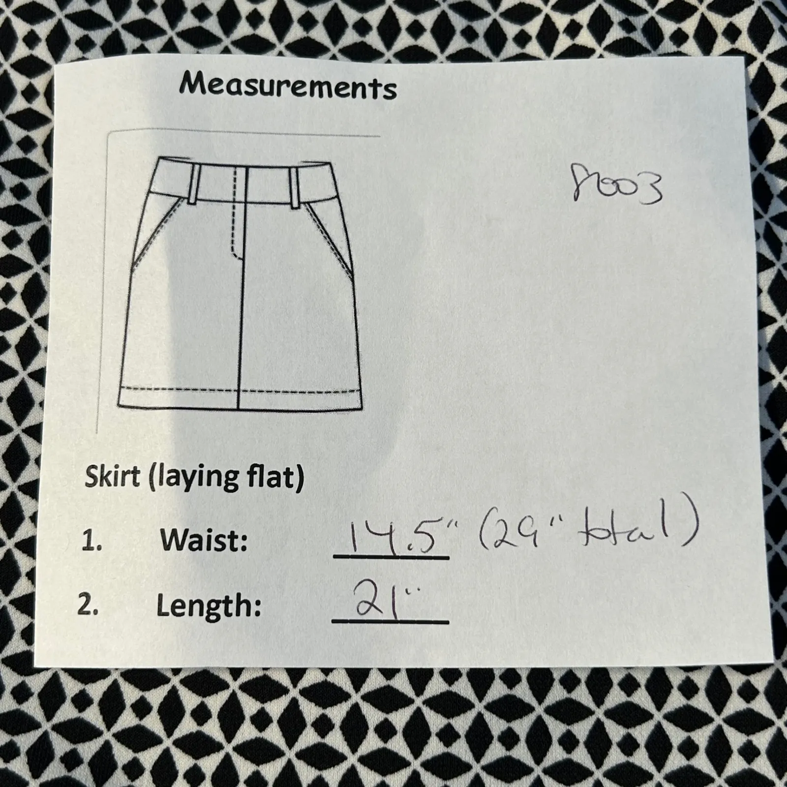 Max Studio Geometric Print Pencil Skirt Womens Size S Black White Knee Length - Image 5