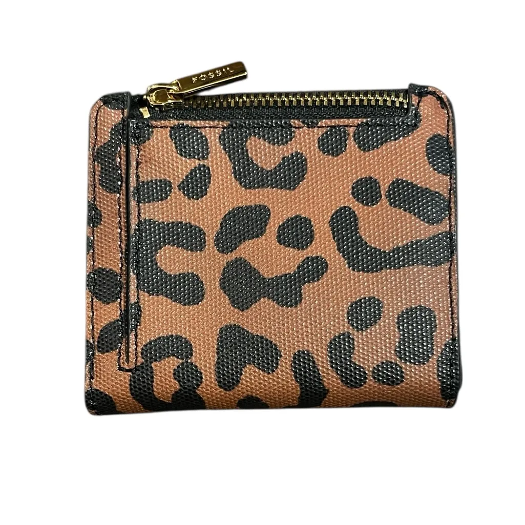 Fossil Logan RFID Small Bifold Wallet - Leopard Print Polyurethane-Coated Fabric - Image 2