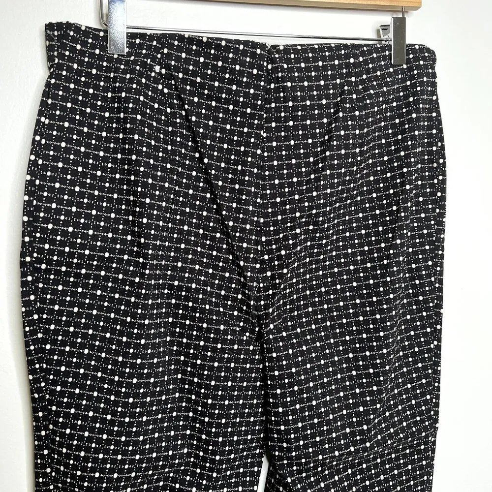 Jules & Leopold Polka Dot Patterned Capri Pants - Image 4