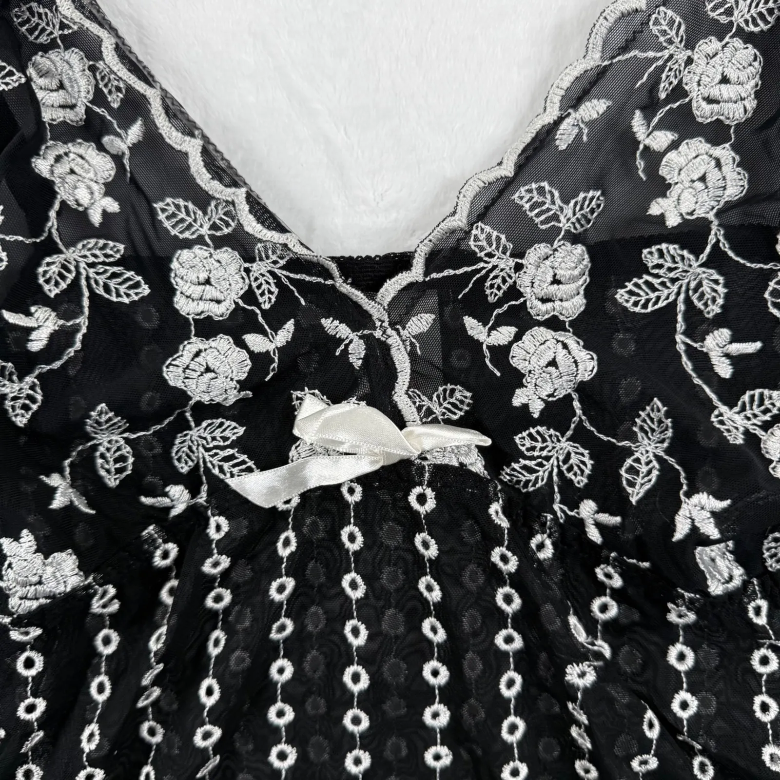 Cacique Black Embroidered Floral Sheer Mesh Babydoll Cami Tank Top Plus Sz 26/28 - Image 2