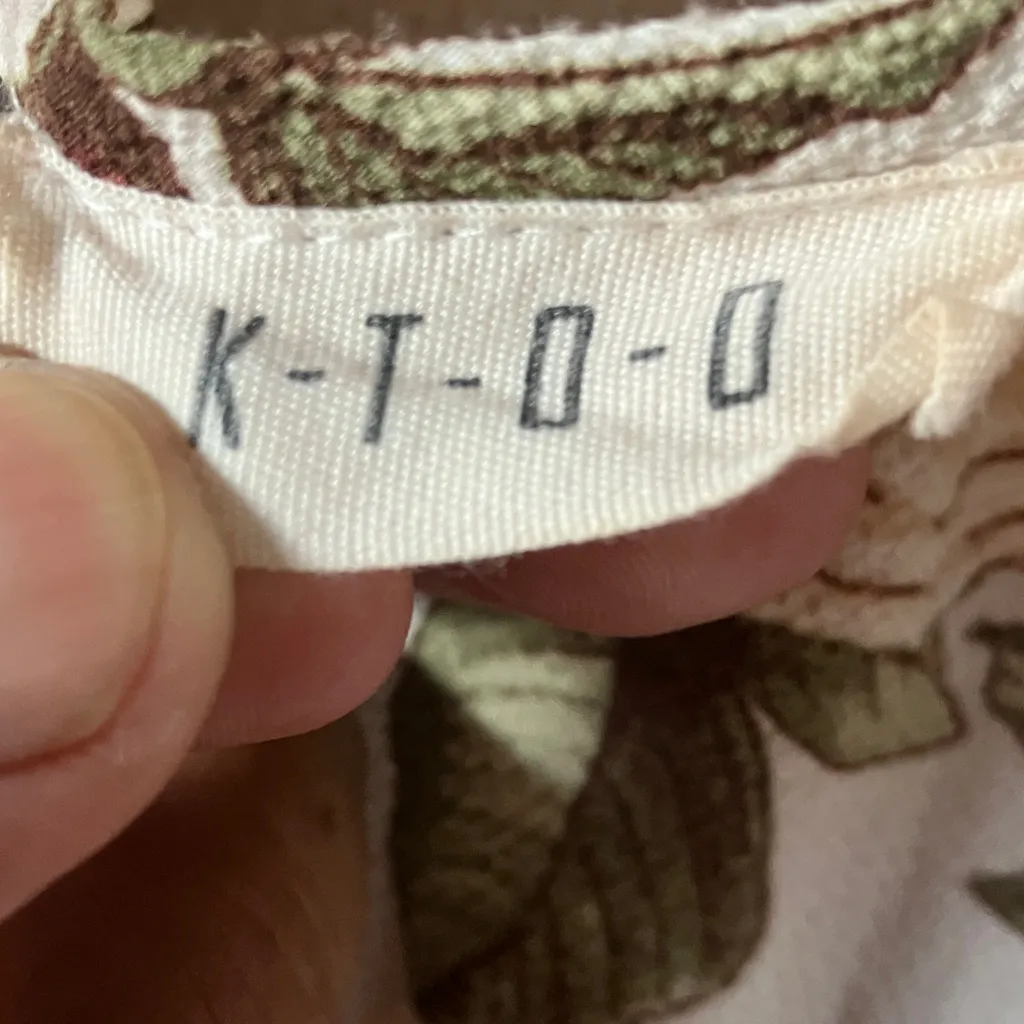 Floral Patterned unique romper Size undefined - Image 2