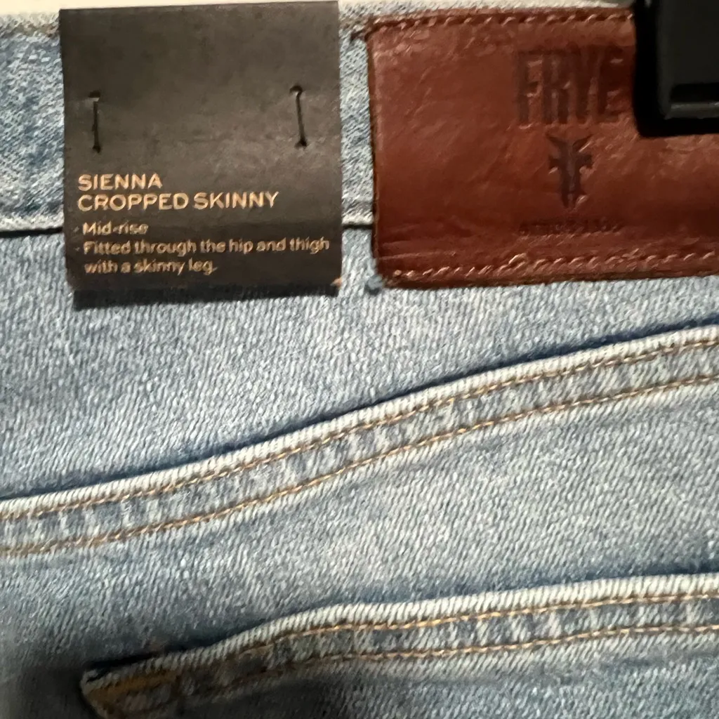 Frye Sienna Cropped Skinny Mid Rise Jeans, New with Tags - Image 6