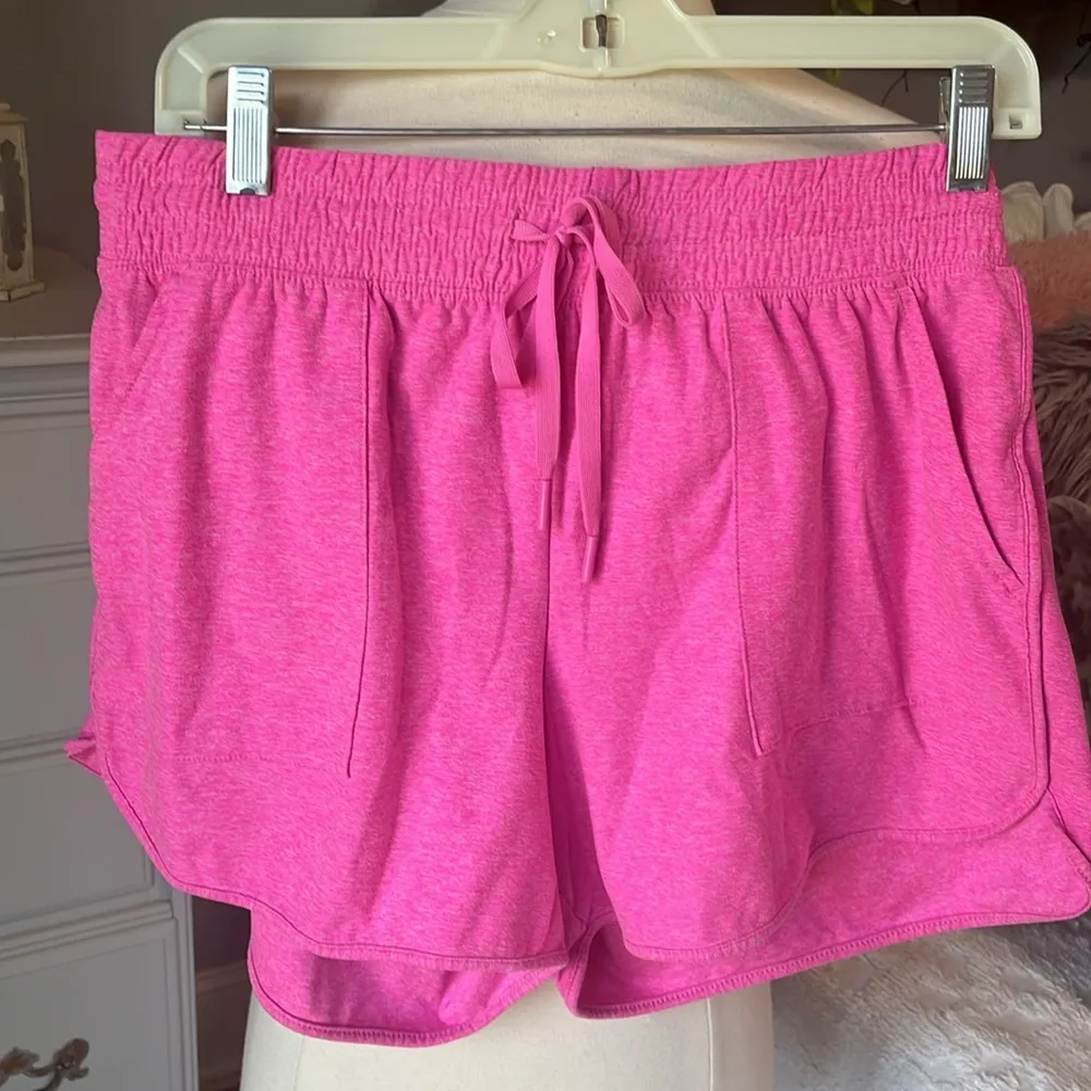 Comfy Pink Knit Shorts - Image 6