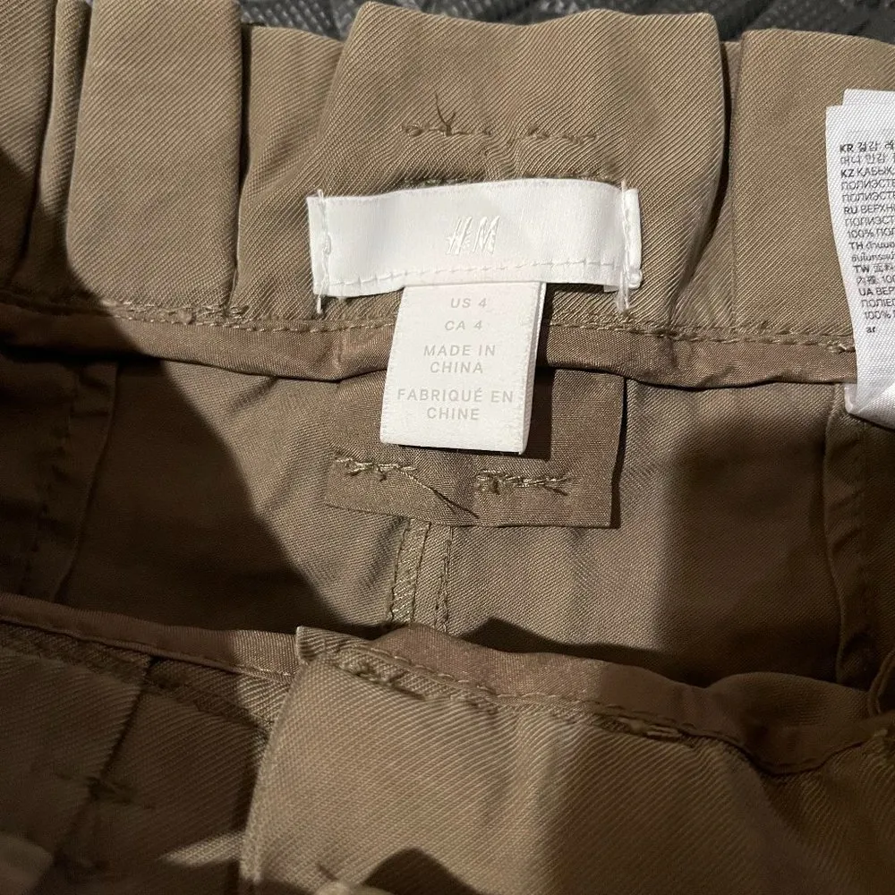 H&M paper bag pants size 4 - Image 4