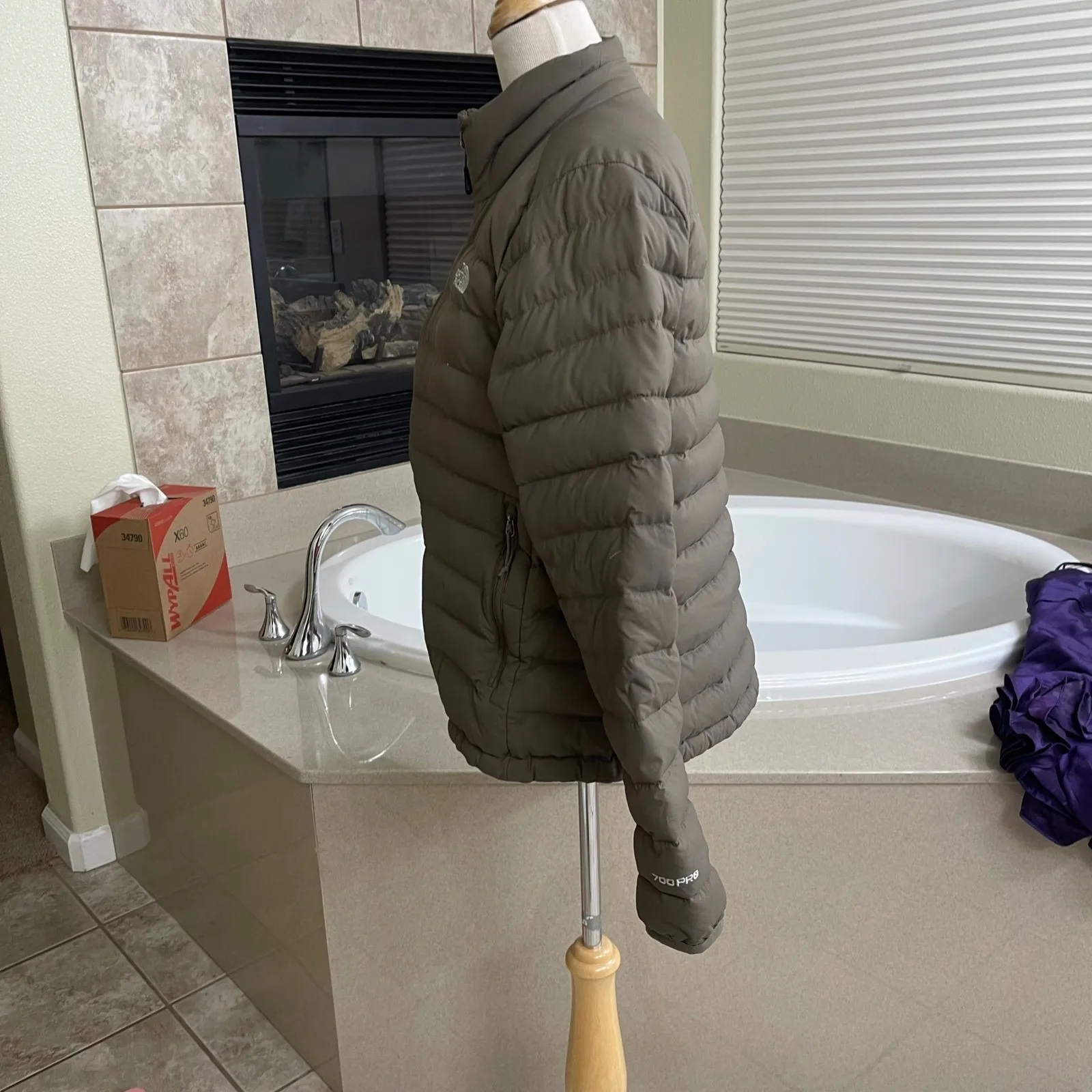 The North Face 700 Pro Down Puffer Jacket Women's Taupe aconcagua Warm Coat Sz M - Image 3