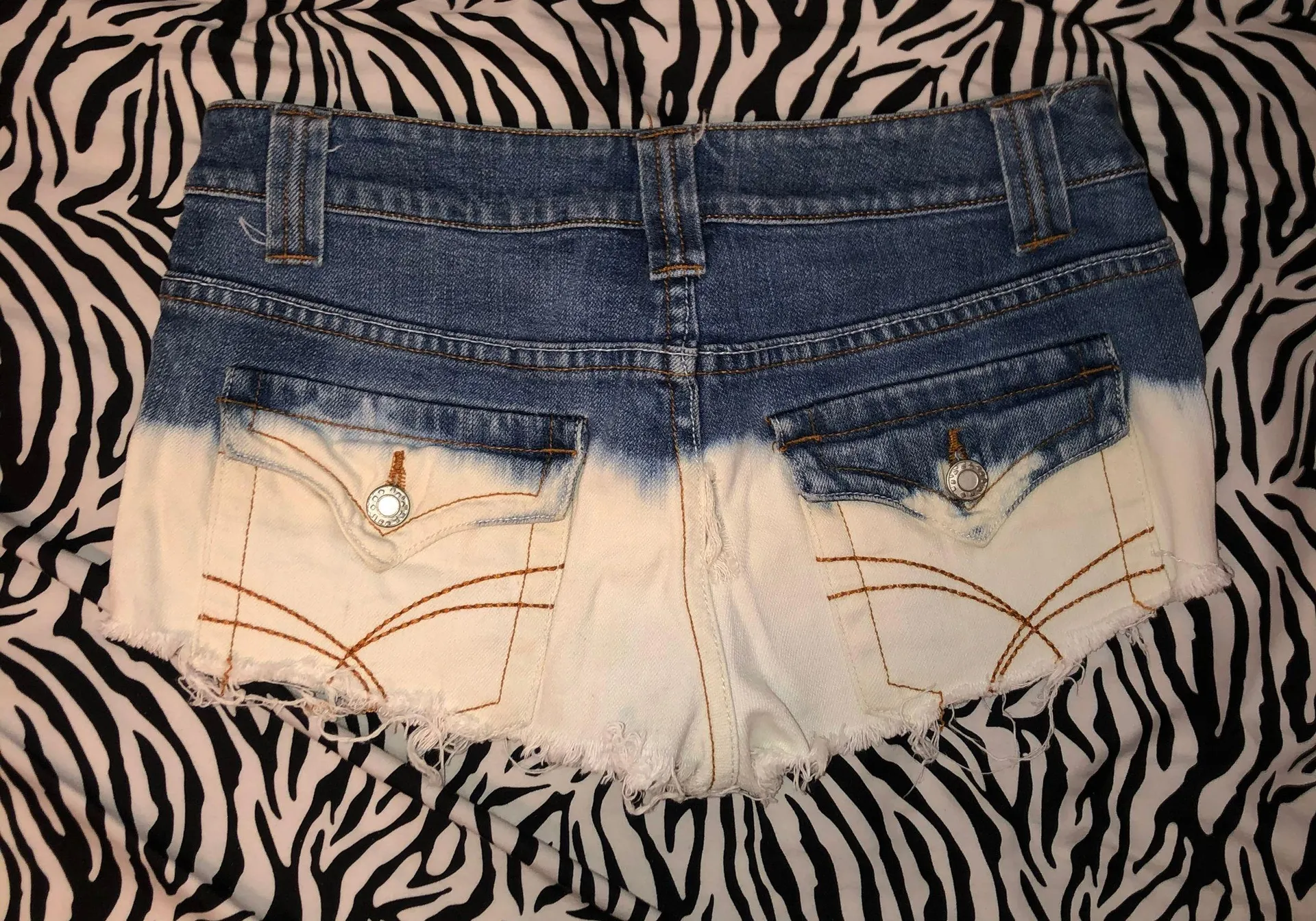 Jean Bleached Shorts - Image 2
