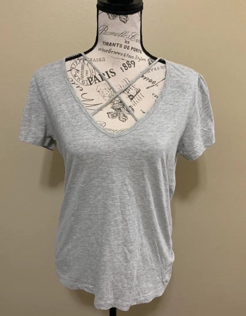 Gray Criss Cross Short Sleeve Medium Top - Image 2