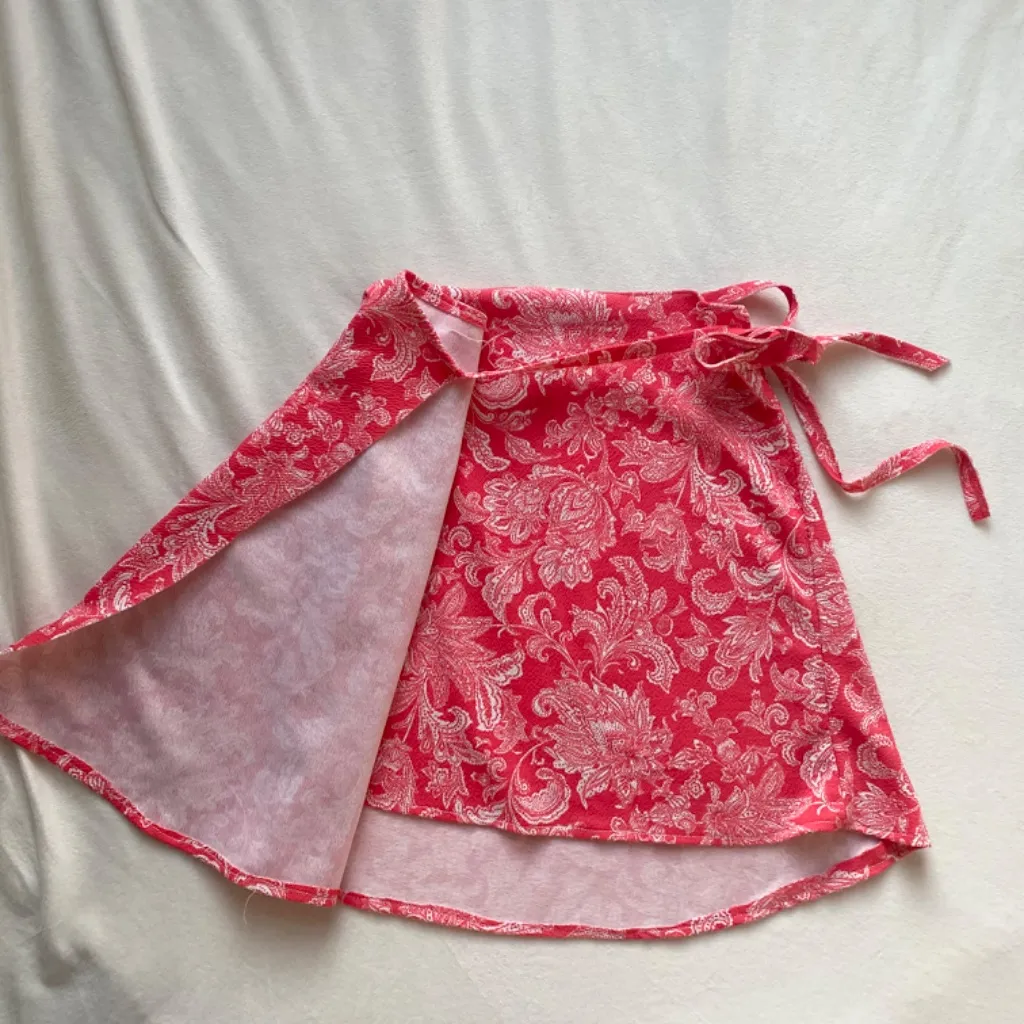 pink floral white wrap skirt bow tie - Image 5