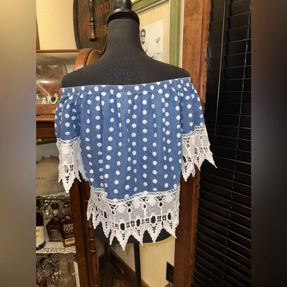 Rouge Helium London Polka Dot Off The Shoulder Top Medium - Image 9