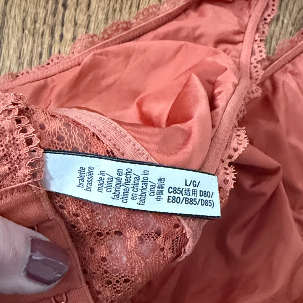 Victoria's Secret Lace Halter Bralette in Rust Size Large - Image 3