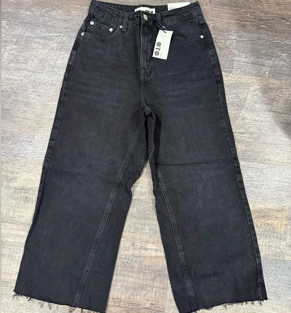 Top Shop Black Wide Leg Crop Jeans - Image 1