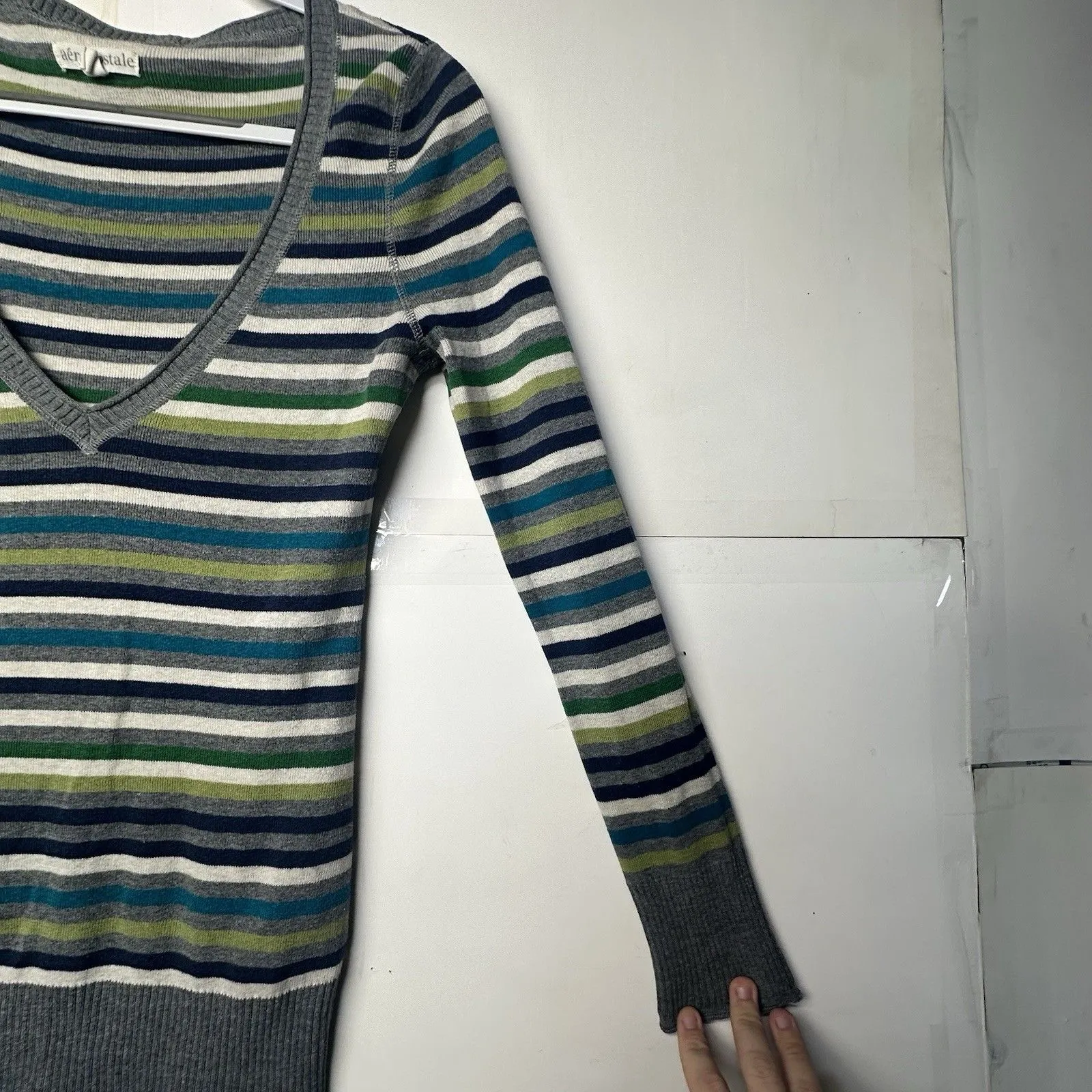 Aéropostale Women’s Large Striped V Neck Sweater Long Sleeve Knit T - Image 6