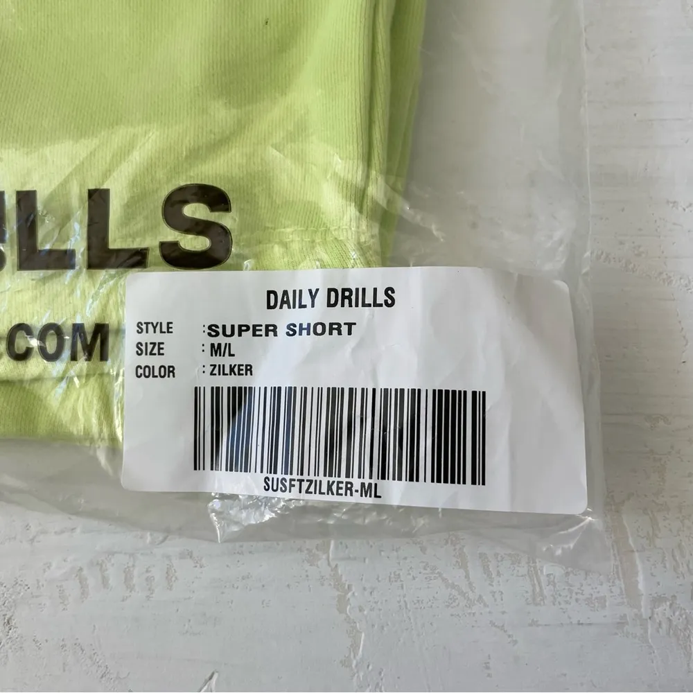 Sweat Shorts in Zilker Size M/L NWT - Image 3