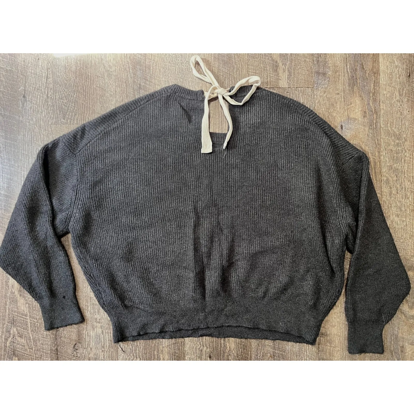 Zara Gray Sweater with keyhole and‎ tie/bow size M - Image 4
