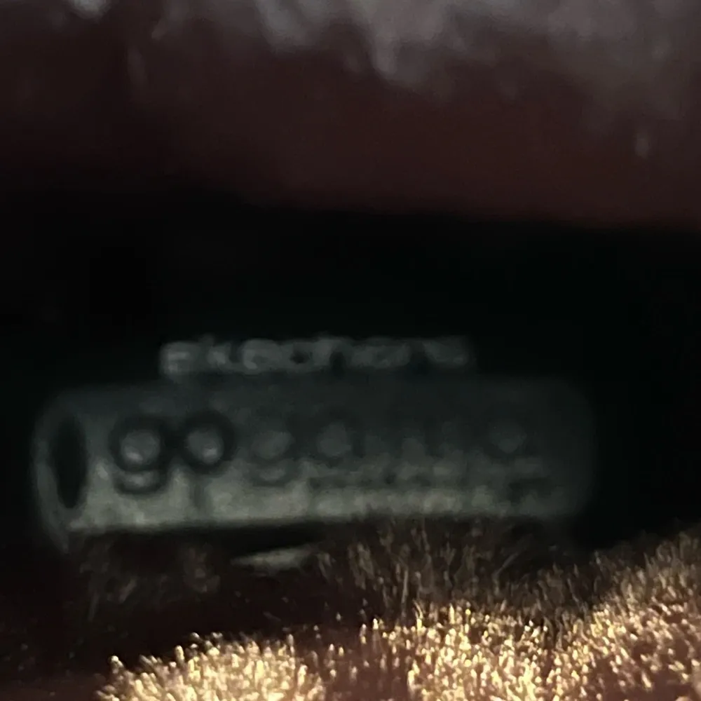 Skechers black boots Size 6 Leather Upper Pull On Faux Fur Lining Memory Foam - Image 11