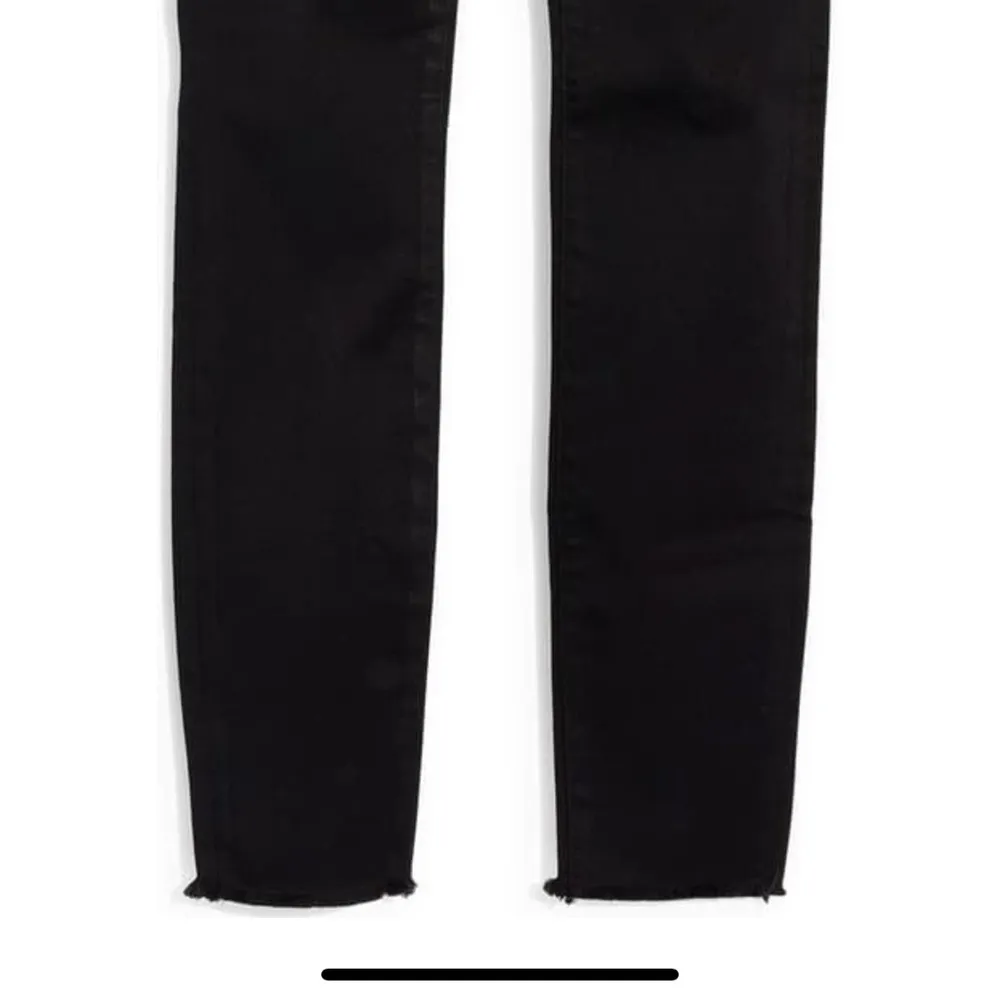 Madewell 9-Inch Raw Hem Ankle Skinny Jeans - Image 5