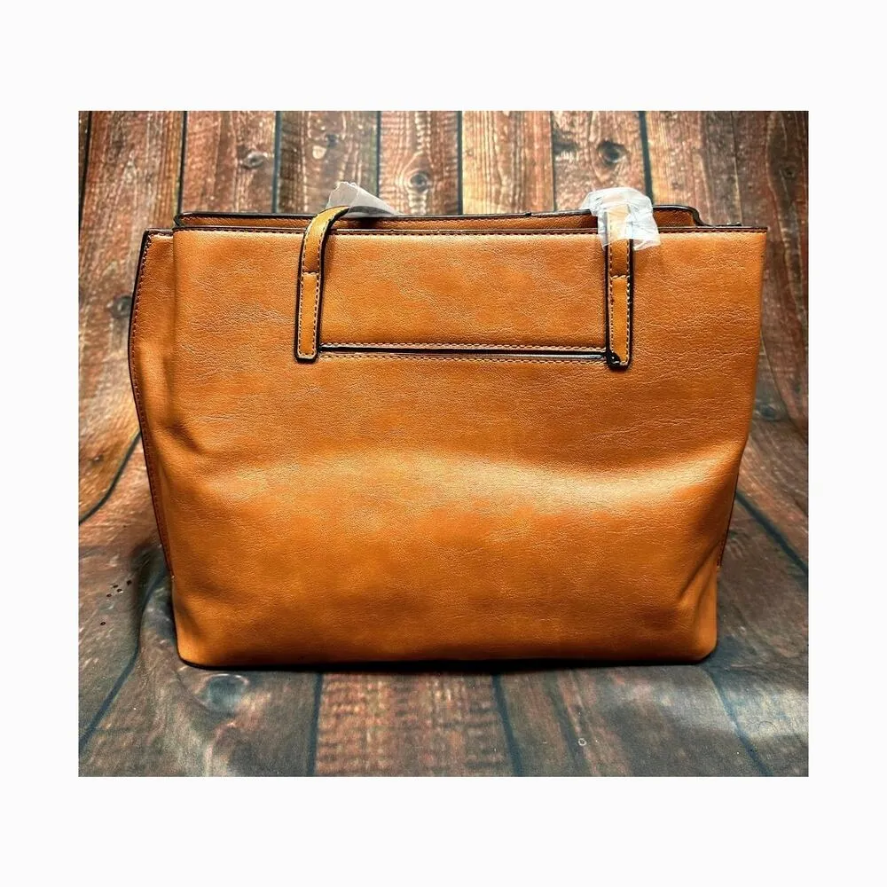 Mondani New York Harper Bag - Image 10