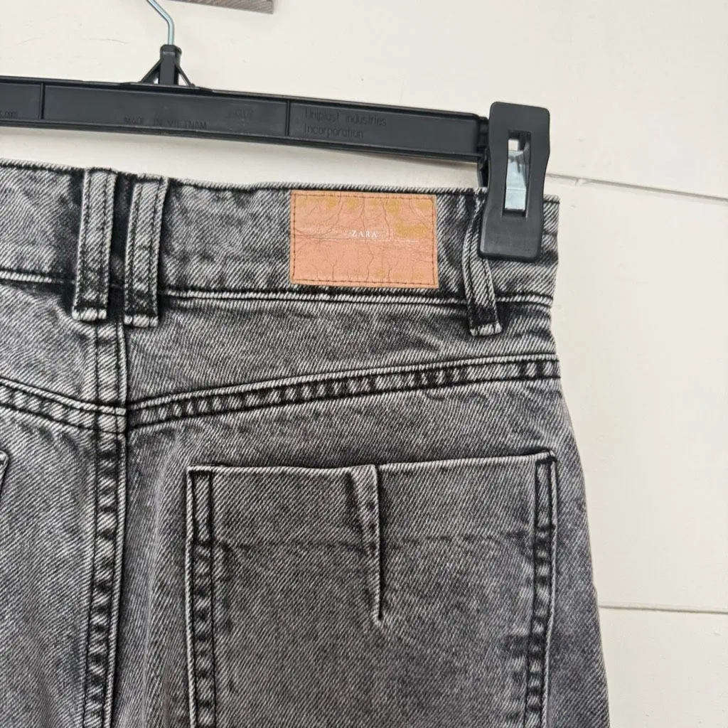 Zara Women’s 2 Gray Black Wash Raw Hem Flare Jeans - Image 5