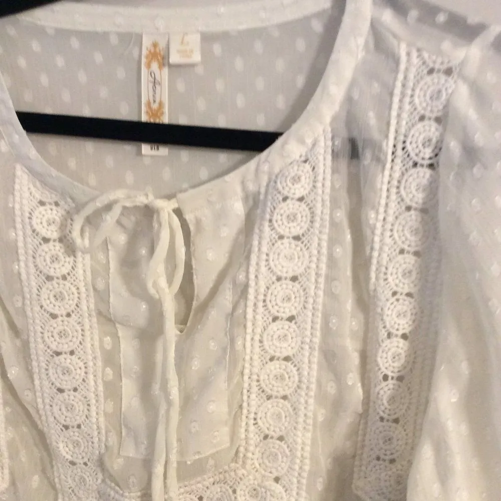 Boho white eyelet lace 3/4 sleeve shirt loose fit tie neckline womens Large L - Image 2